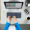 Teclado Inalámbrico Logitech K400 Plus con Touchpad